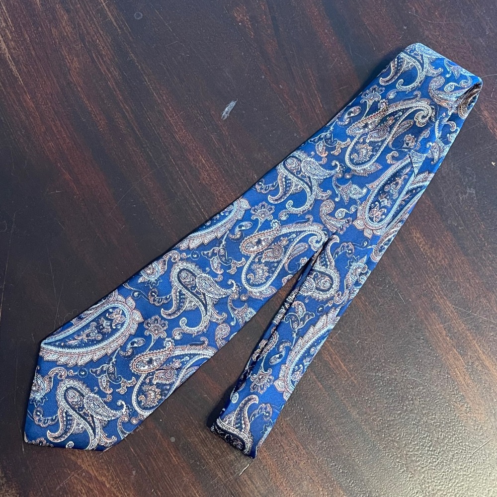Christian Dior Blue Paisley Silk Tie Made in USA Italian Fabric Woven Luxury